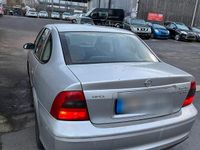 Gebraucht Opel Vectra Edition 116 PS (85 kW) 2000 Silber Limousine