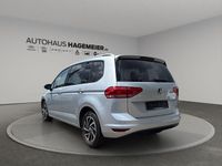 Gebraucht VW Touran Join 116 PS (85 kW) 2018 Reflex silver metallic Van / Kleinbus