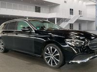 Gebraucht Mercedes E300 320 PS (235 kW) 2022 Schwarz Limousine