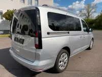 Gebraucht Ford Grand Tourneo Connect Titanium 122 PS (89 kW) 2024 Silber Van / Kleinbus
