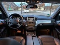 Gebraucht Mercedes ML350 258 PS (189 kW) 2015 Schwarz SUV