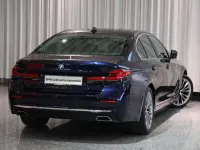 Gebraucht BMW 545e Sport Line 394 PS (289 kW) 2021 Bmw individual tansanitblau Limousine