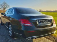 Gebraucht Mercedes E220 194 PS (142 kW) 2017 Schwarz Limousine
