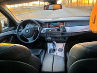 Gebraucht BMW 520 190 PS (139 kW) 2016 Braun Limousine