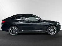 Gebraucht BMW X4 M Sport 190 PS (139 kW) 2023 Saphirschwarz SUV