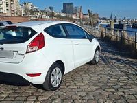 Gebraucht Ford Fiesta SYNC Edition 101 PS (74 kW) 2014 Weiß Kleinwagen