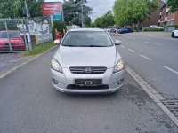 Używany Kia Ceed 125 KM (91 kW) 2010 Srebrny Hatchback