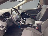 Gebraucht Ford Focus Business Edition 125 PS (91 kW) 2017 Moondust silver (metallic) Kombi
