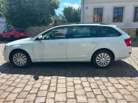 Gebraucht Skoda Octavia Ambition 105 PS (77 kW) 2015 Weiß Kombi