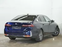Gebraucht BMW 520 Sport Line 197 PS (144 kW) 2025 Blau Limousine