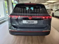 Gebraucht VW Tiguan Elegance 150 PS (110 kW) 2026 Grau SUV