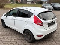 Gebraucht Ford Fiesta Trend 60 PS (44 kW) 2009 Weiß Kleinwagen