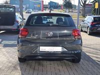 Gebraucht VW Polo 65 PS (47 kW) 2019 Grau Kleinwagen