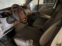 Second-hand Opel Vivaro 90 CP (66 kW) 2008 Alb Monovolum