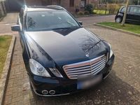 Gebraucht Mercedes E200 Elegance 184 PS (135 kW) 2011 Schwarz Kombi