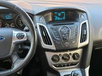 Usata Ford Focus 100 CV (73 kW) 2014 Bianco Station wagon