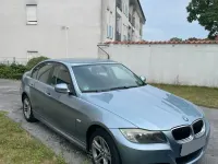 Gebraucht BMW 318 143 PS (105 kW) 2009 Blau Limousine