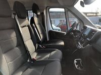 Gebraucht Peugeot Boxer 179 PS (131 kW) 2025 Lackierung weiss icy/typ ausse Van