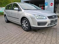Usata Ford Focus 100 CV (73 kW) 2007 Argento Station wagon