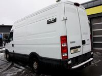 Gebraucht Iveco Daily 126 PS (92 kW) 2012 Weiß Van / Kleinbus