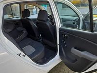 Gebraucht Hyundai i10 67 PS (49 kW) 2011 Weiß Kleinwagen
