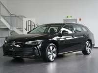 Gebraucht VW Passat 150 PS (110 kW) 2024 Grenadillschwarz Kombi