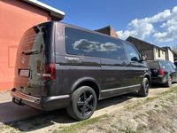 Gebraucht VW T5 Team 140 PS (102 kW) 2011 Braun Van