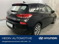 gebraucht Hyundai i30 1.6 CRDi 136PS TREND NAVI KAMERA+Klima+Apple