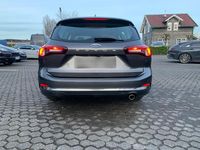 Gebraucht Ford Focus 101 PS (74 kW) 2022 Grau Kombi