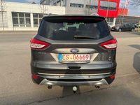 Gebraucht Ford Kuga Individual 179 PS (131 kW) 2015 Grau SUV