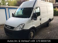 Gebraucht Iveco Daily 126 PS (92 kW) 2011 Weiß Van / Kleinbus
