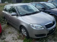 Gebraucht Skoda Fabia 69 PS (50 kW) 2008 Gelb Limousine