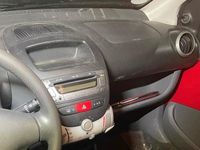 Gebraucht Peugeot 107 68 PS (50 kW) 2006 Rot Kleinwagen