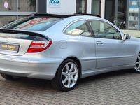 Gebraucht Mercedes C220 150 PS (110 kW) 2007 Iridiumsilber Coupé