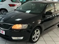 Gebraucht Skoda Rapid Elegance 86 PS (63 kW) 2013 Schwarz Kleinwagen