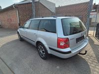 Gebraucht VW Passat 116 PS (85 kW) 2002 Silber Limousine