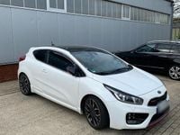 Używany Kia Ceed 204 KM (150 kW) 2013 Biały Hatchback