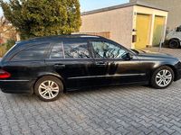 Gebraucht Mercedes E220 Avantgarde 170 PS (125 kW) 2008 Schwarz Kombi