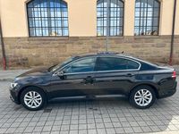 Gebraucht VW Passat Comfortline 150 PS (110 kW) 2017 Schwarz Limousine
