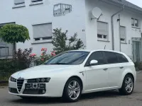 Gebraucht Alfa Romeo 159 136 PS (100 kW) 2012 Bianco ghiaccio/pastello Kombi