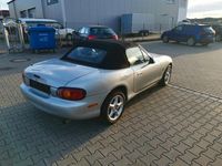 Second-hand Mazda MX5 110 CP (80 kW) 1999 Argintiu Cabrio