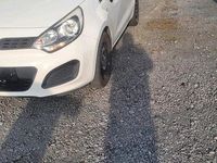 Usata Kia Rio 85 CV (62 kW) 2011 Bianco Berlina