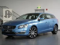 Gebraucht Volvo V60 Summum 150 PS (110 kW) 2016 Power blue / Kombi