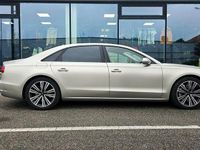 Second-hand Audi A8L 385 CP (283 kW) 2013 Auriu Berlinǎ