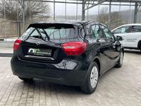 Gebraucht Mercedes A160 102 PS (75 kW) 2018 Weiß Limousine
