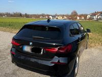 Gebraucht BMW 116 116 PS (85 kW) 2019 Schwarz Kleinwagen