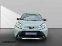 Gebraucht Toyota Aygo X X-plore 72 PS (52 kW) 2024 Gruen SUV