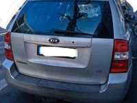 Gebraucht Kia Carnival 185 PS (136 kW) 2006 Silber Van / Kleinbus