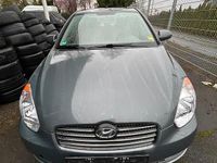 Gebraucht Hyundai Accent 110 PS (80 kW) 2010 Grau Limousine