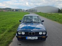 Second-hand BMW 320 129 CP (94 kW) 1987 Albastru Berlinǎ